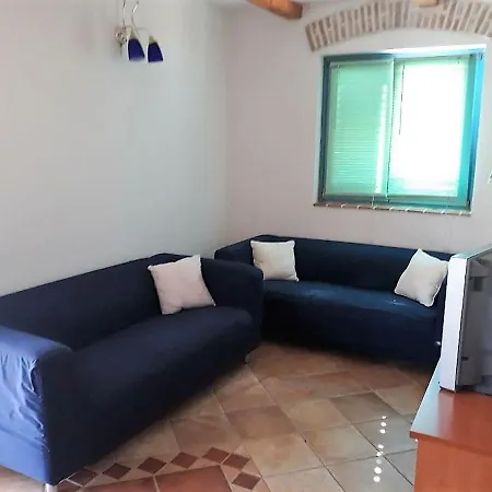 Fuskulin Apartment *